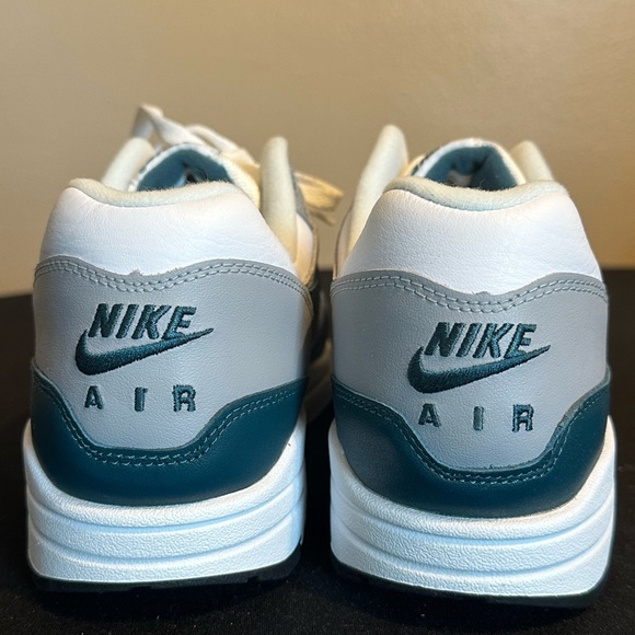 DS Nike Air Max 1 “Dark Teal Green” NWT Size 11 - Picture 2 of 7